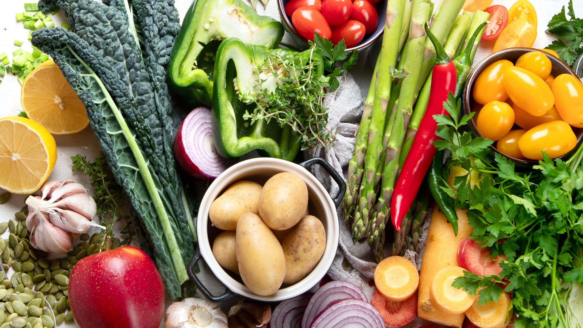 Khoai lang giàu vitamin A và C giúp tái tạo xương khớp.